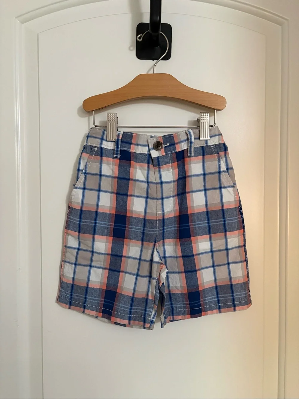 The Children's Place Plaid Shorts in Navy, Coral & White